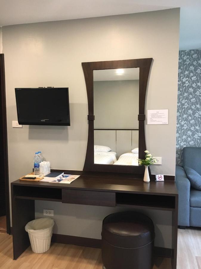 Ywca Hotel Bangkok Eksteriør billede