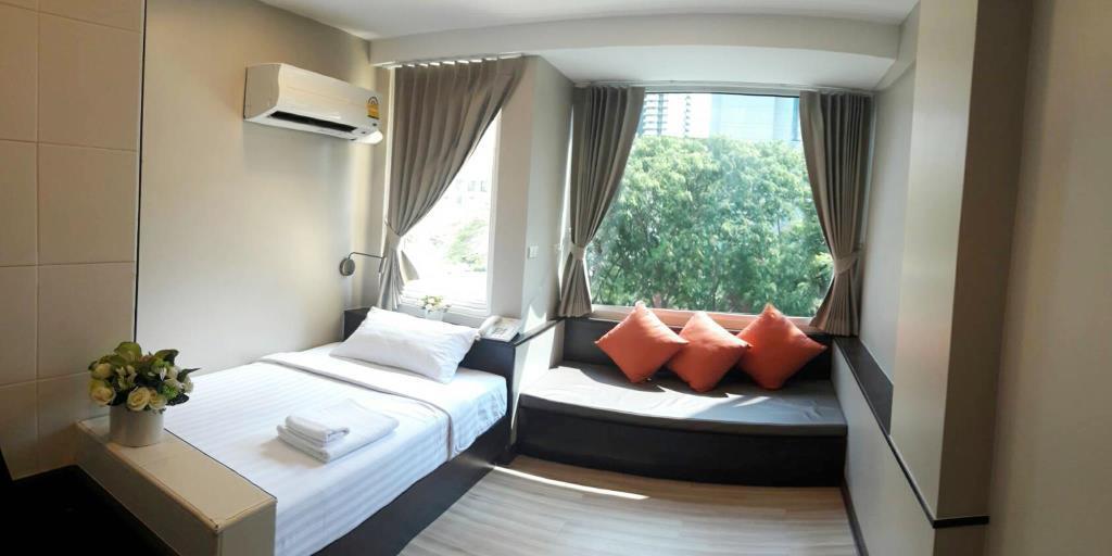 Ywca Hotel Bangkok Eksteriør billede