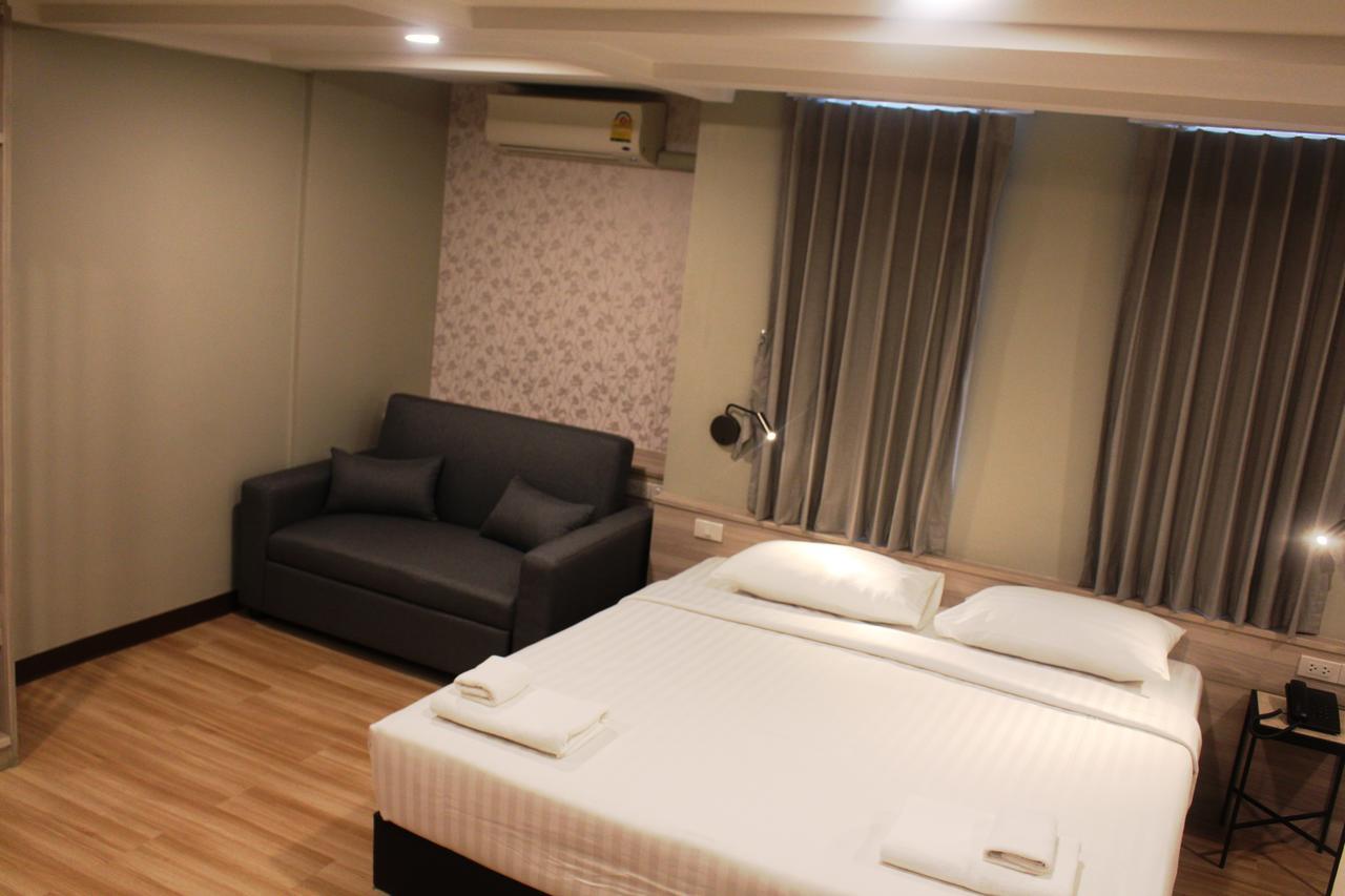 Ywca Hotel Bangkok Eksteriør billede