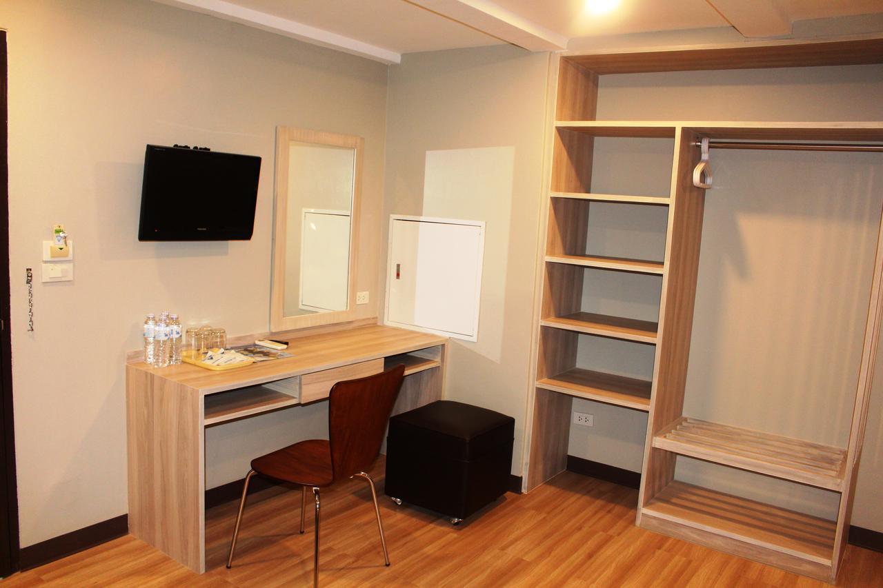 Ywca Hotel Bangkok Eksteriør billede